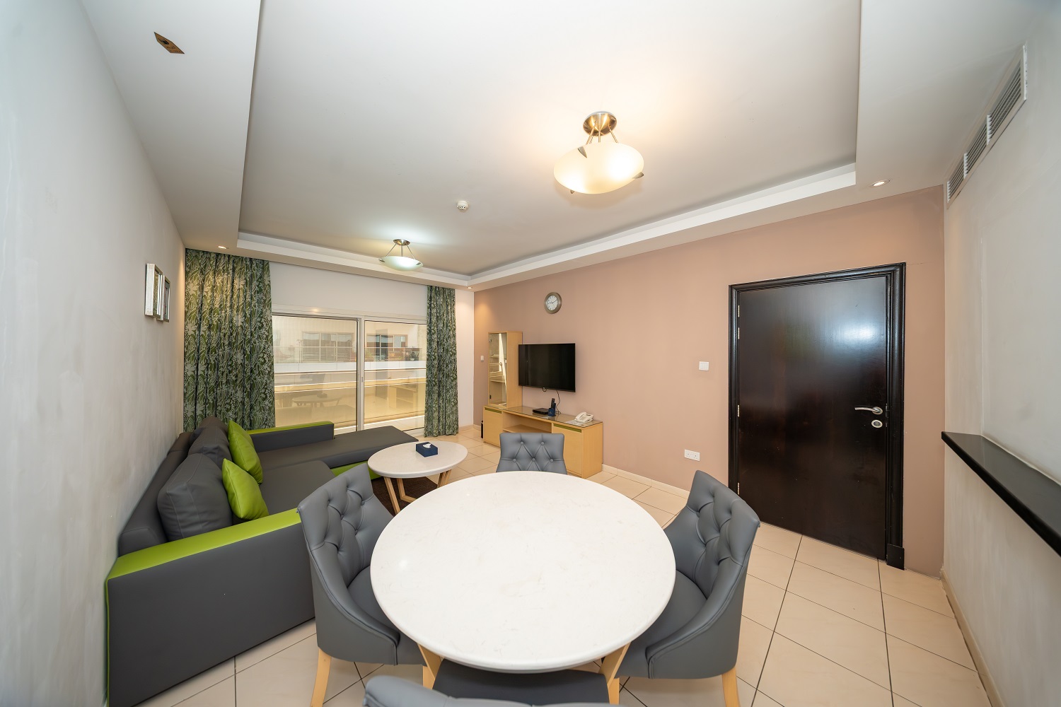 One Bedroom Apartment